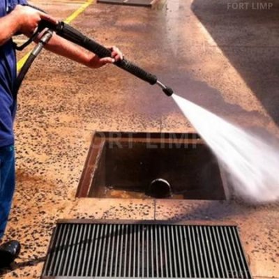 Limpeza de rede de água pluvial